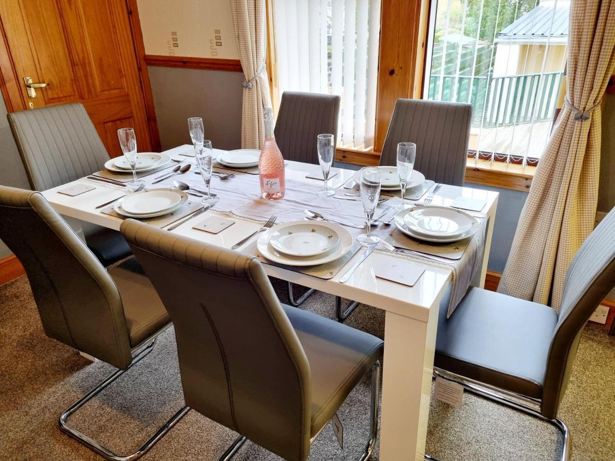 3 Bedroom House Free Parking Hébergement de vacances *