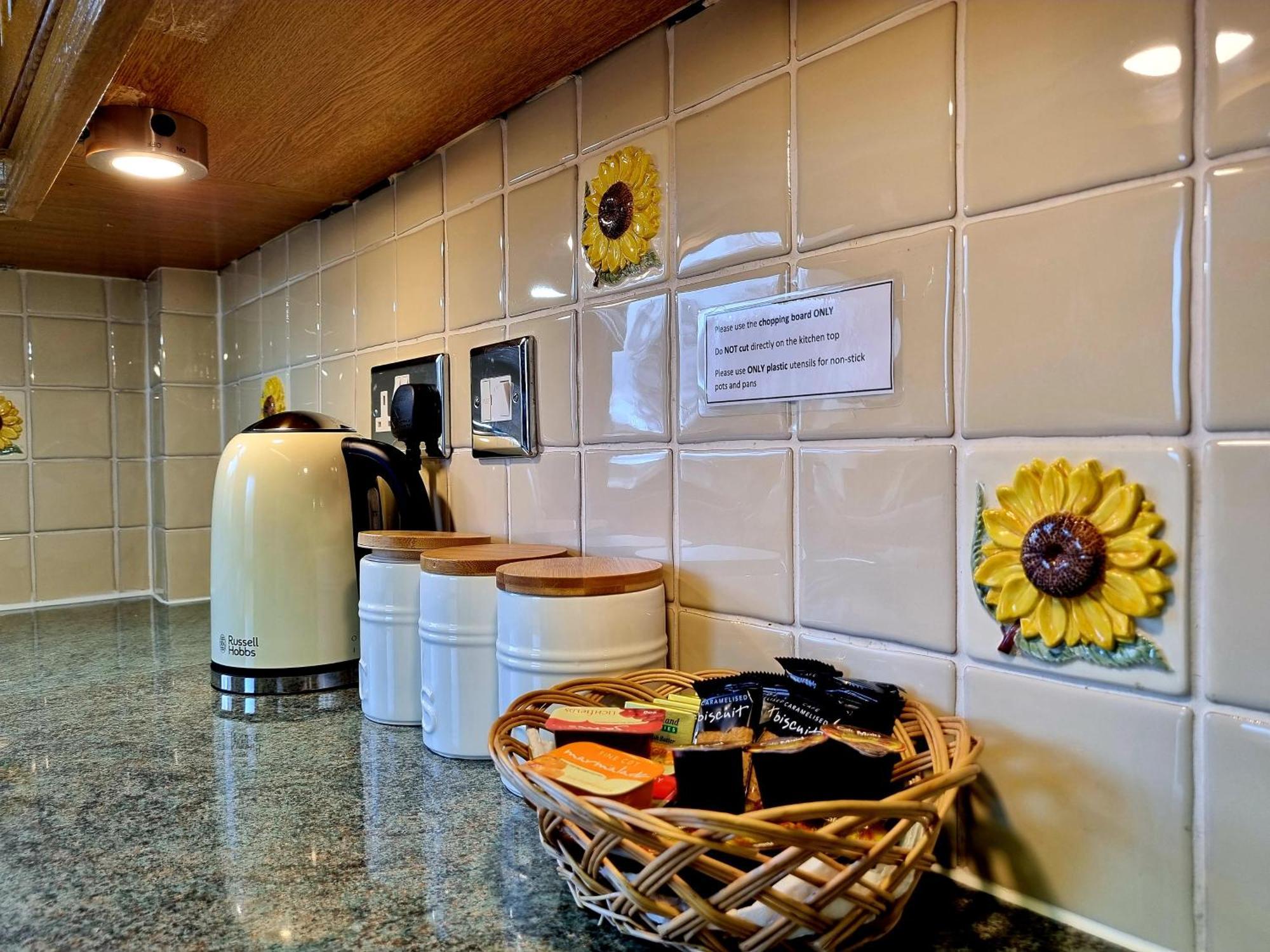 Hébergement de vacances 3 Bedroom House Free Parking *